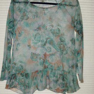 🎈 3 for $10.Semi sheer burnout design by Dylan.  Size small. In excellent cond.